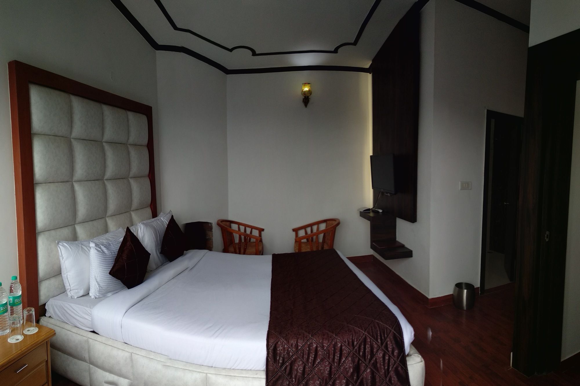 The Swiss Village Resort Nainital Exterior foto