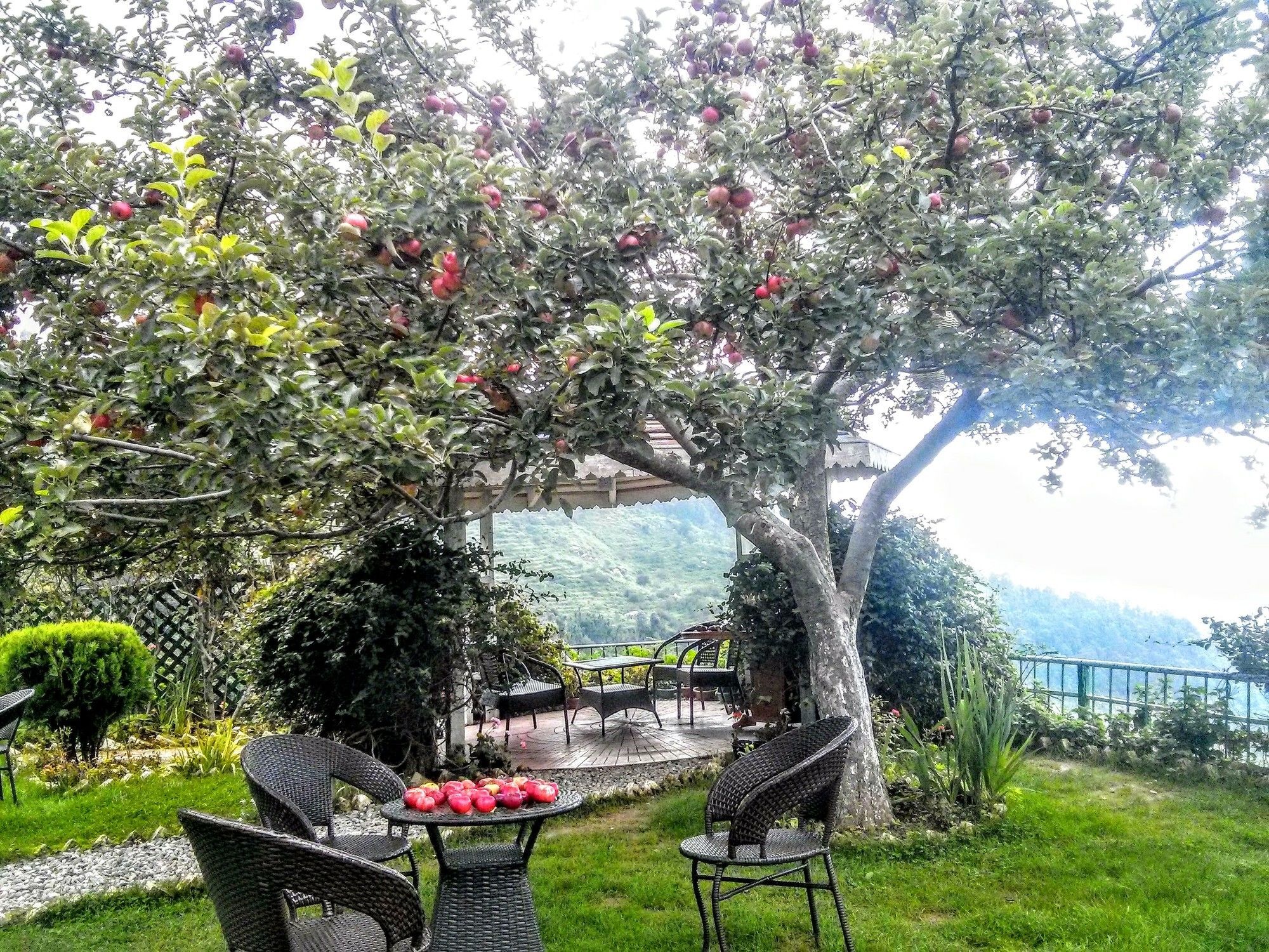 The Swiss Village Resort Nainital Exterior foto
