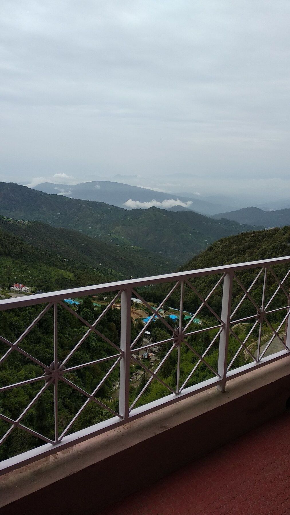 The Swiss Village Resort Nainital Exterior foto