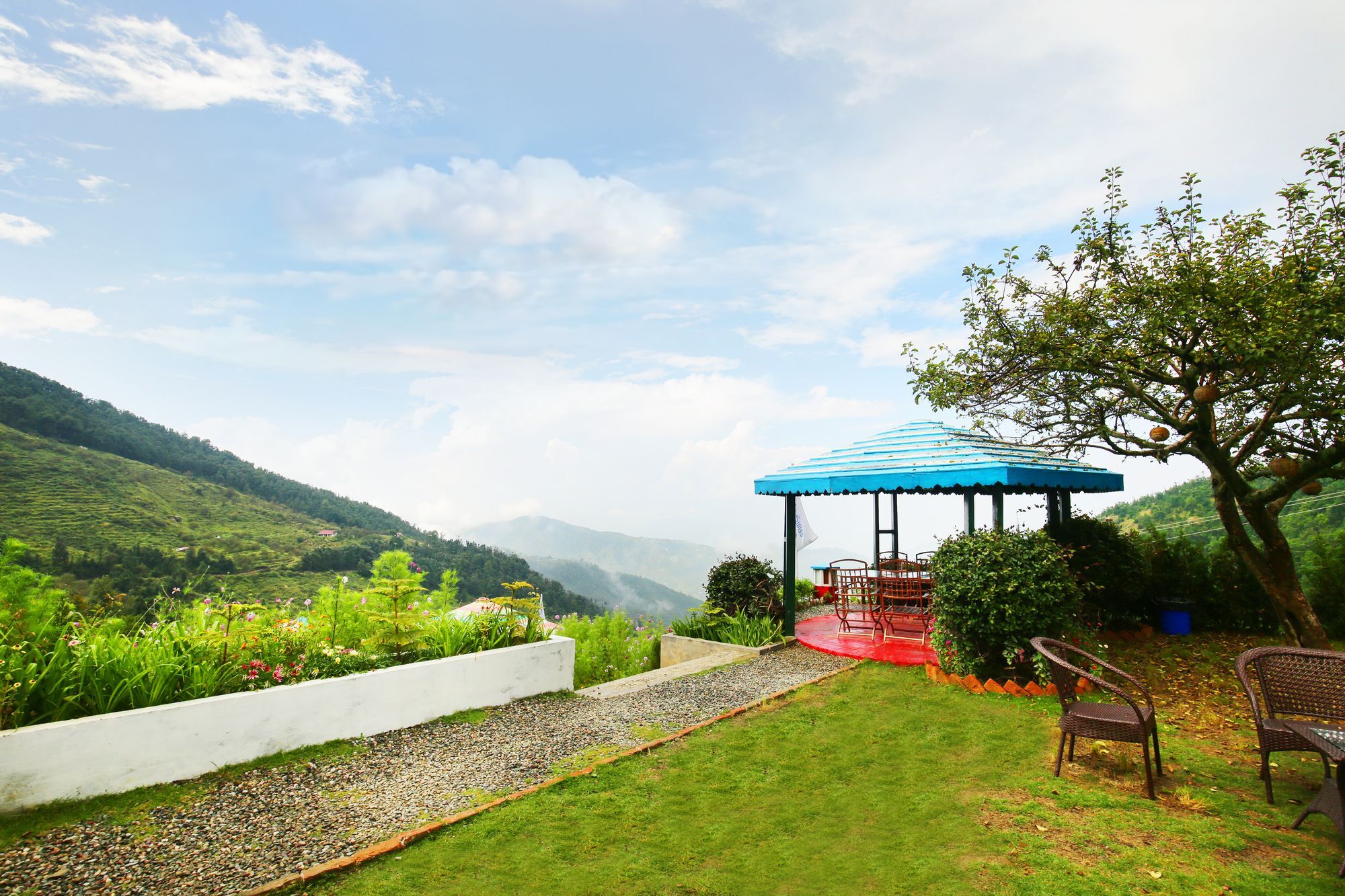 The Swiss Village Resort Nainital Exterior foto